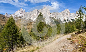 Becco di Mezzodi and Rocheta, mountains in Italia photo