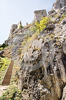 Zrúcanina hradu Beckov, Slovensko, vertikálna kompozícia