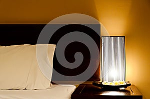 Bed lamp