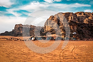 Bedouin camp i red desert