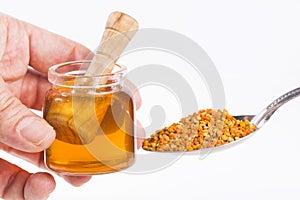 Bee honey and pollen grains