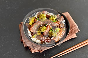 Beef and broccoli stir fry with rice