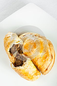 Beef curry puffs