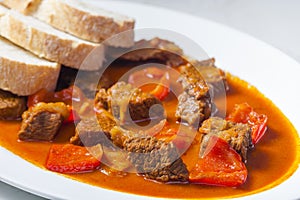 beef goulash with red pepper