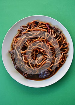 Beef with hokkien noodles