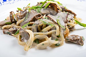 Beef noodles with leek