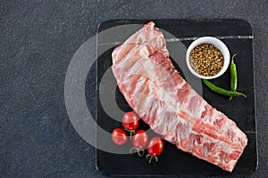 Beef ribs, cherry tomatoes and coriander seeds