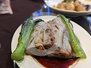 Beef rice roll dim sum
