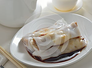 Beef rice sheet dim sim