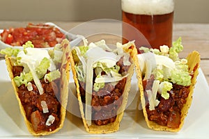 Beef tacos with salsa dip