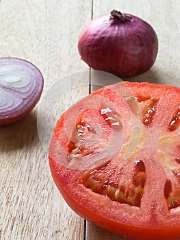 Beef Tomato and Red onion