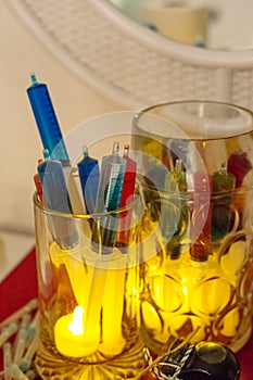 Beer mug with syringe alcohol shots, colorful ideas for Halloween thematic party