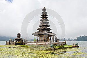 Befog Pura Ulun Danu Temple