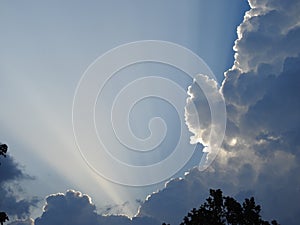 Behind this big cloud of rain and storm, the sun seems to want to return