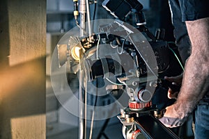 Behind the scenes of filming films or video products and the film crew of the film crew on the set in the pavilion of