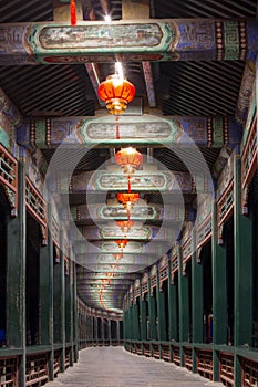 Pechino estate palazzo a lungo corridoio lanterne 