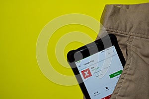 iflix dev application on Smartphone screen.