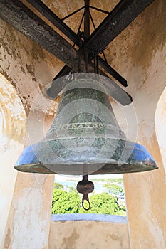 Bell in the castillo de la Real Fuerza.