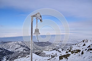 The bell at the peak of Bukreev