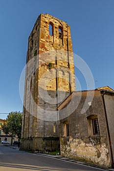 Campana la Torre da Chiesa,, tramonto la luce 