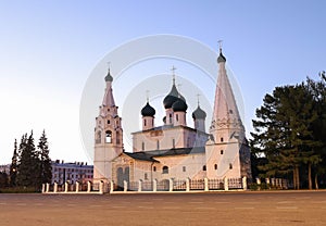 The Bell Tower Of The Temple Of Elijah The Prophet. Soviet square. Yaroslavl. Beautiful hipped bell tower. Snowy