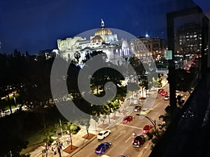 Bellas Artes at night traffic