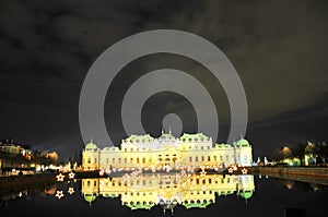 Palacio viena de acuerdo a noche 