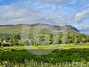 Benbulbin, Benbulben, Ben Bulben, Darty Mountains