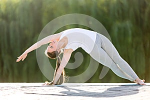 Bending Side Plank