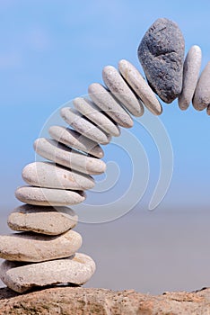 Bending of white pebbles