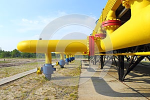 Bends and connections of gas pipelines