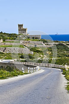 Bendy Road leading castle