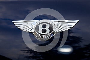 Bentley emblem