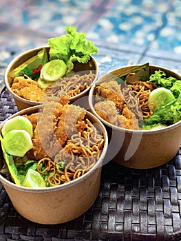 Bento breakfast in Indonesia is only ten Rupiah