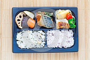 Bento, Single portion takeout