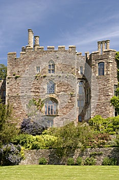Berkeley castle gloucestershire