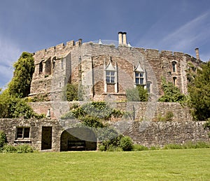 Berkeley castle gloucestershire
