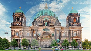 Berlin cathedral - Berliner dom, Time lapse at day