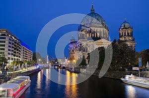 Berlin Cathedrale at night