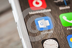 Close up to app on iPhone 7 screen