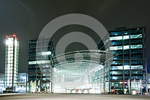 Berlin Hauptbahnhof at night