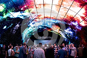 Berlin IFA Fair: Crowds looking at Oled TV