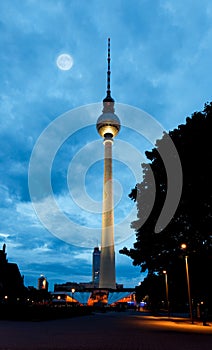 Berlin tv tower - fernsehturm at night