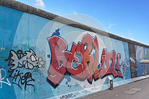 Berlin wall / east side gallery graffiti