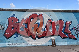 Berlin wall / east side gallery graffiti