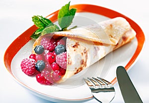 Berry pancake dessert