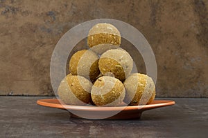 Besan Laddu