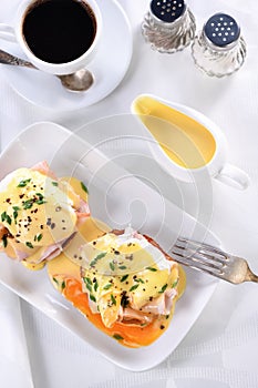 Best Benedict Eggs with Hollandaise Sauce