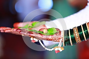 Best indian bride and groom hands stock images HD