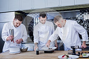 Best young cooks dealing with molecular gastronomy